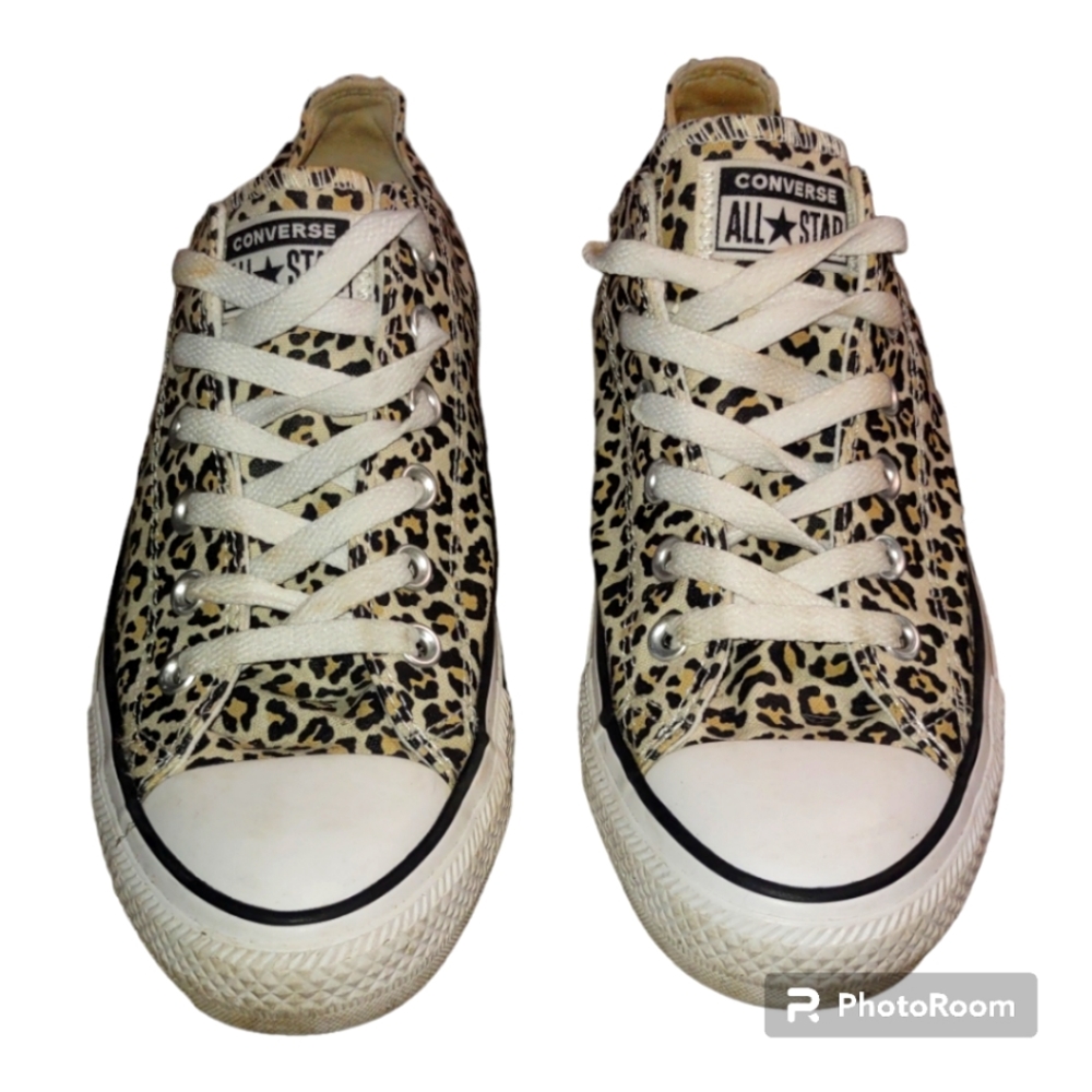 Converse Cheetah print chucks